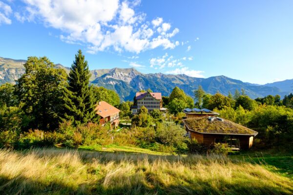Von der Schweibenalp dem Wasser folgend