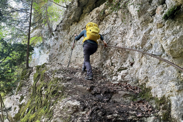 Durch die grüne Schlucht: die Gorges de l’Orbe