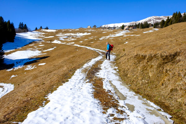 Sul versante soleggiato della Valle di Blenio