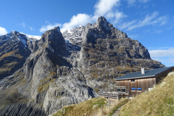 Zur Loge über dem Unteren Grindelwaldgletscher