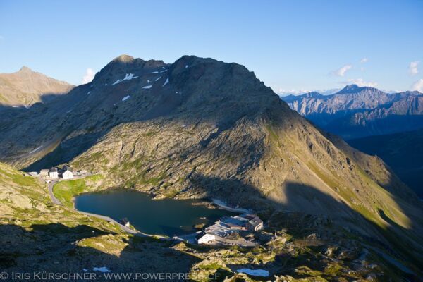 Randonnée alpine : Un peu d’histoire au Grand-Saint-Bernard