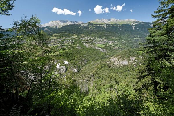 Vielfältige Wege an der Grand Bisse de Lens