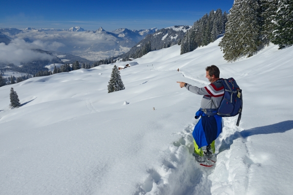 Schneeschuhtour auf der Ibergeregg