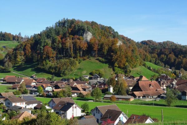 Forêts colorées et roches de molasse