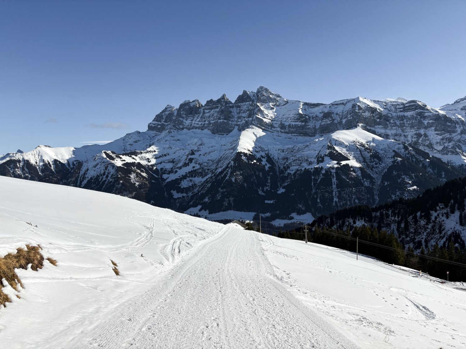 Dernier coup d’œil en arrière sur les Dents du Midi