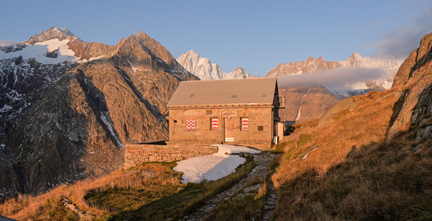 Deux jours dans le décor du glacier de l’Unteraar