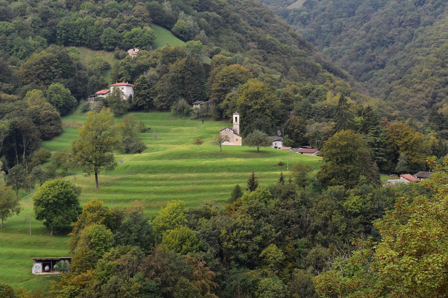 Les terrasses du hameau Tur dell’Alpe, à gauche de la Breggia. 
Photos: Nathalie Stöckli