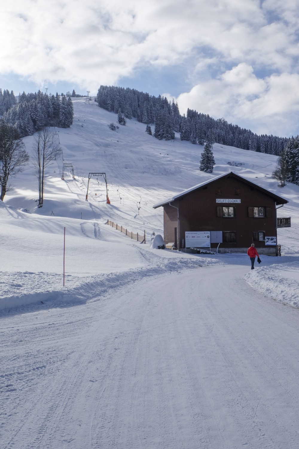 Le remonte-pentes d’Eggwald est exploité par une association, pour le plus grand bonheur des enfants. Photo: Elsbeth Flüeler