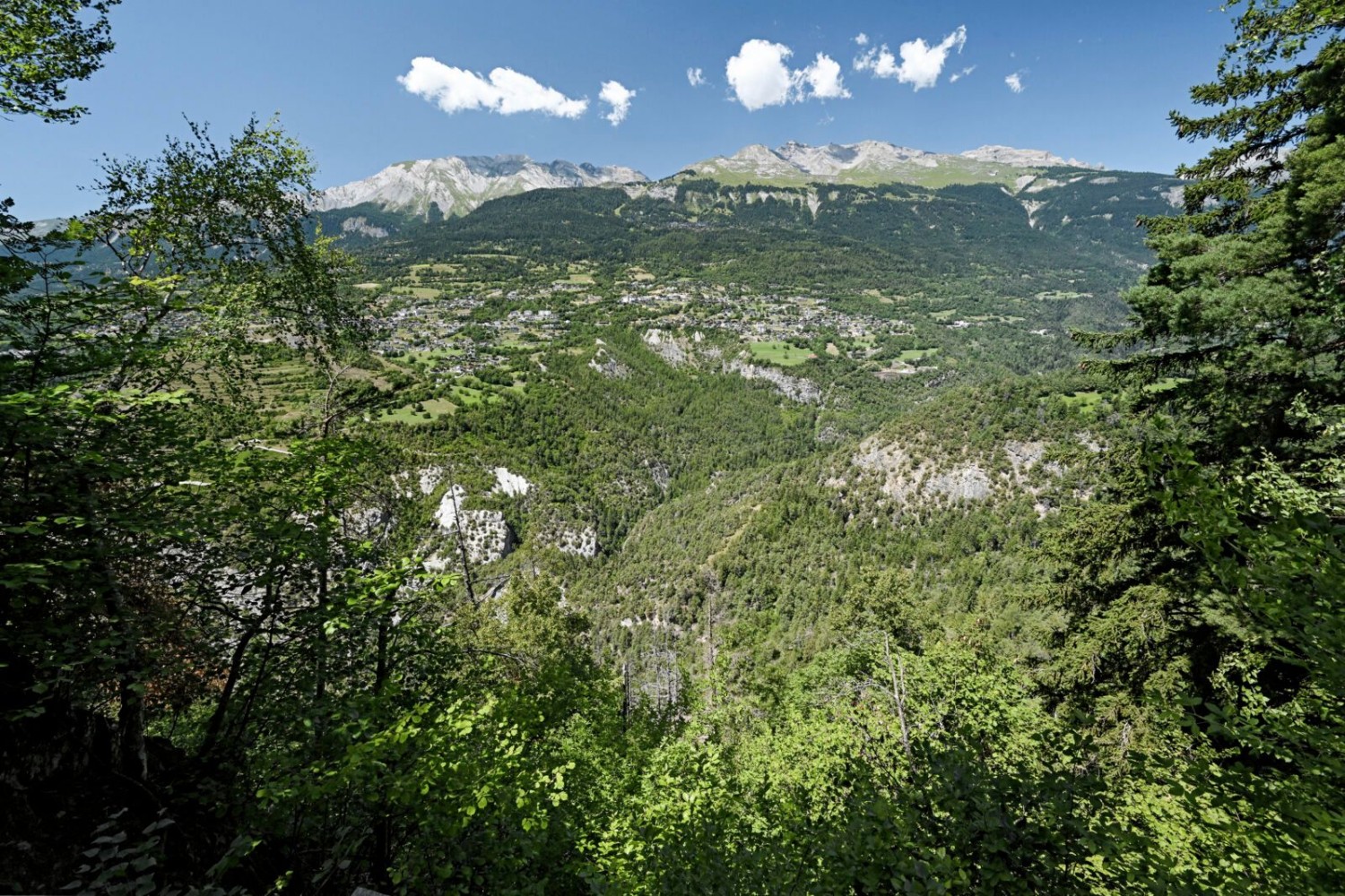 Magnifique vue sur Prabé, Crêta Besse et Sé Noir