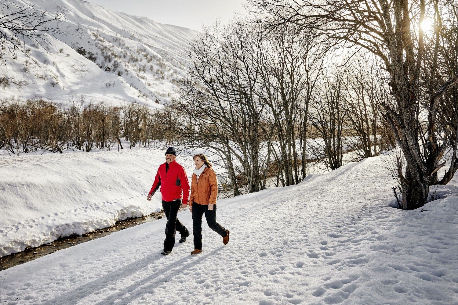 La randonnée hivernale longe souvent la Furkareuss.