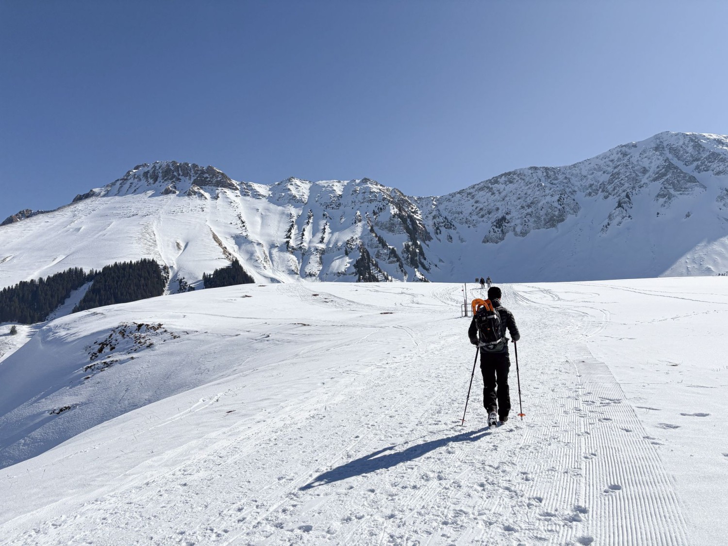 Au début de la randonnée, avec le col du Kaiseregg en face de soi.