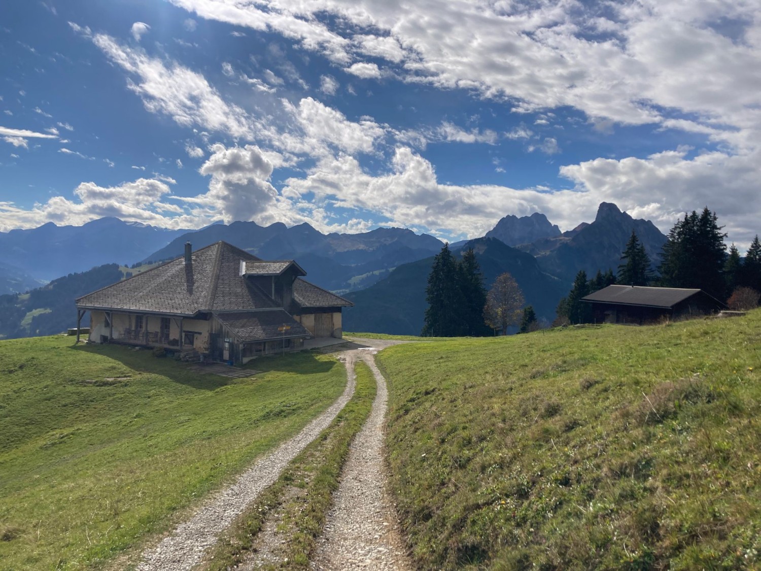À Gspan. Tout à droite, Le Rubli ou Rüeblihorn.