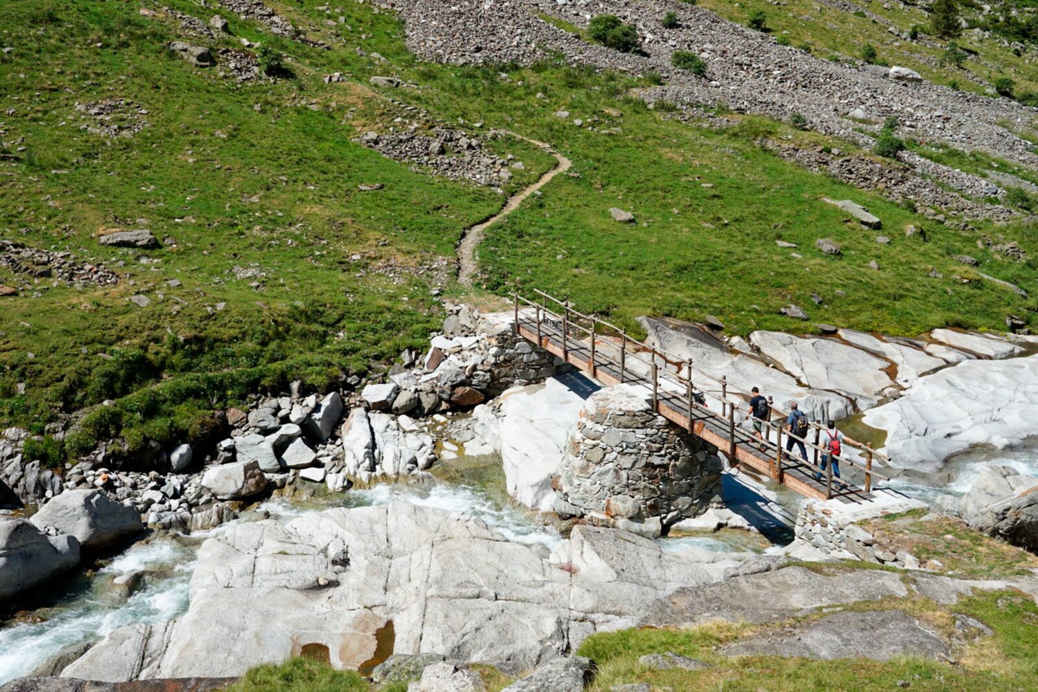 Die Brücke Encardens wurde 2026 neu gebaut und mit dem Prix Rando ausgezeichnet.