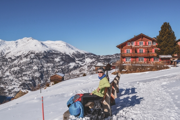 Du soleil au-dessus de la vallée de Saas