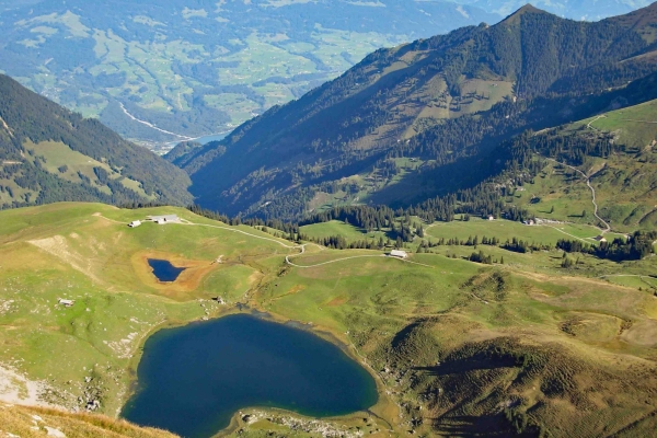 Zum Mittelpunkt der Schweiz