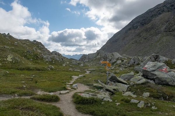 Vom Gotthard nach Obergesteln (3. und 4. Etappe - 4 Quellenweg)