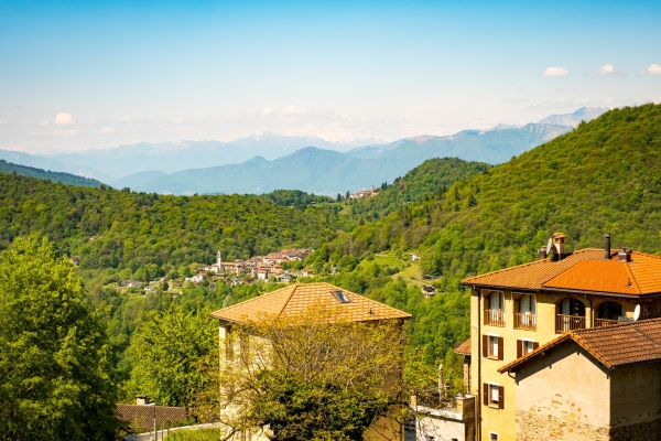 Voller Energie oberhalb von Cademario