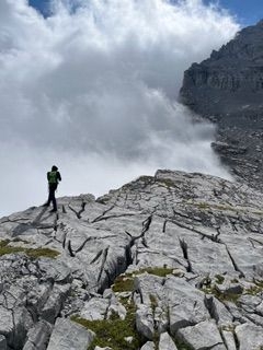 Unterwegs im Karstgebiet am Graustock