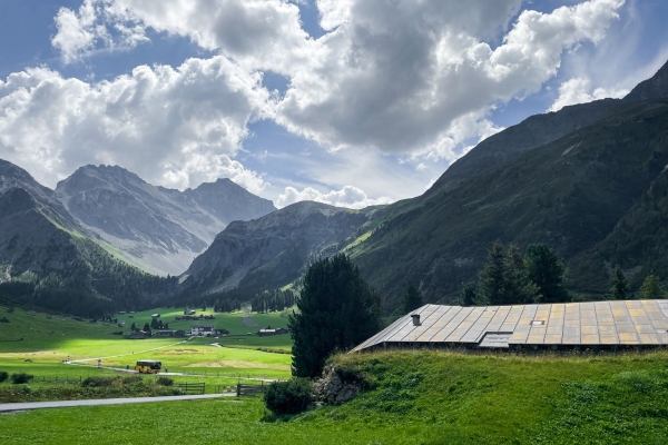 Randonnée des crêtes du Jakobshorn à Sertig