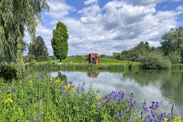Au printemps près du canal de Sankt Alban