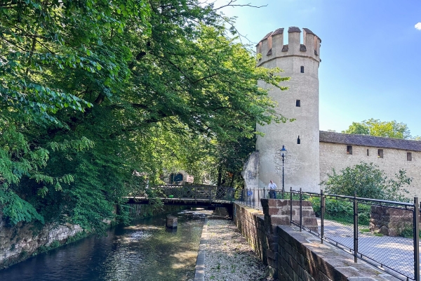 Au printemps près du canal de Sankt Alban