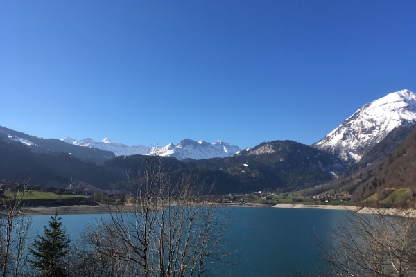 Frühlingswanderung Kaiserstuhl-Chäppeli-Lungern