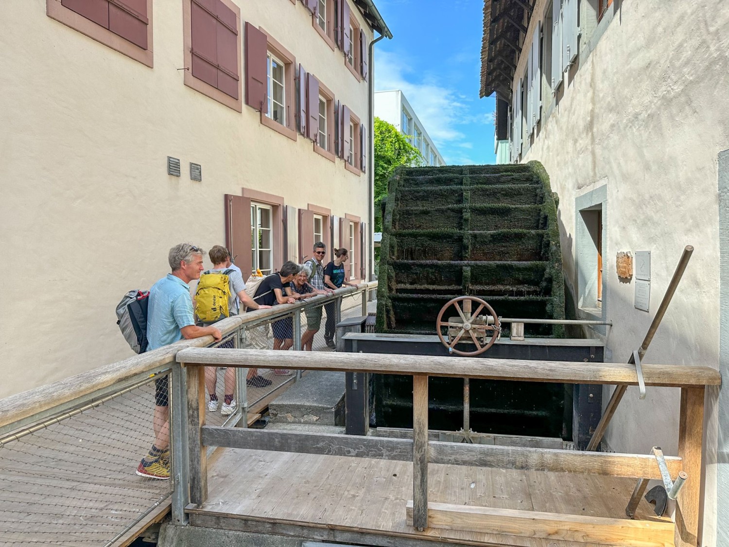 La roue du moulin au Musée du papier de Sankt Alban