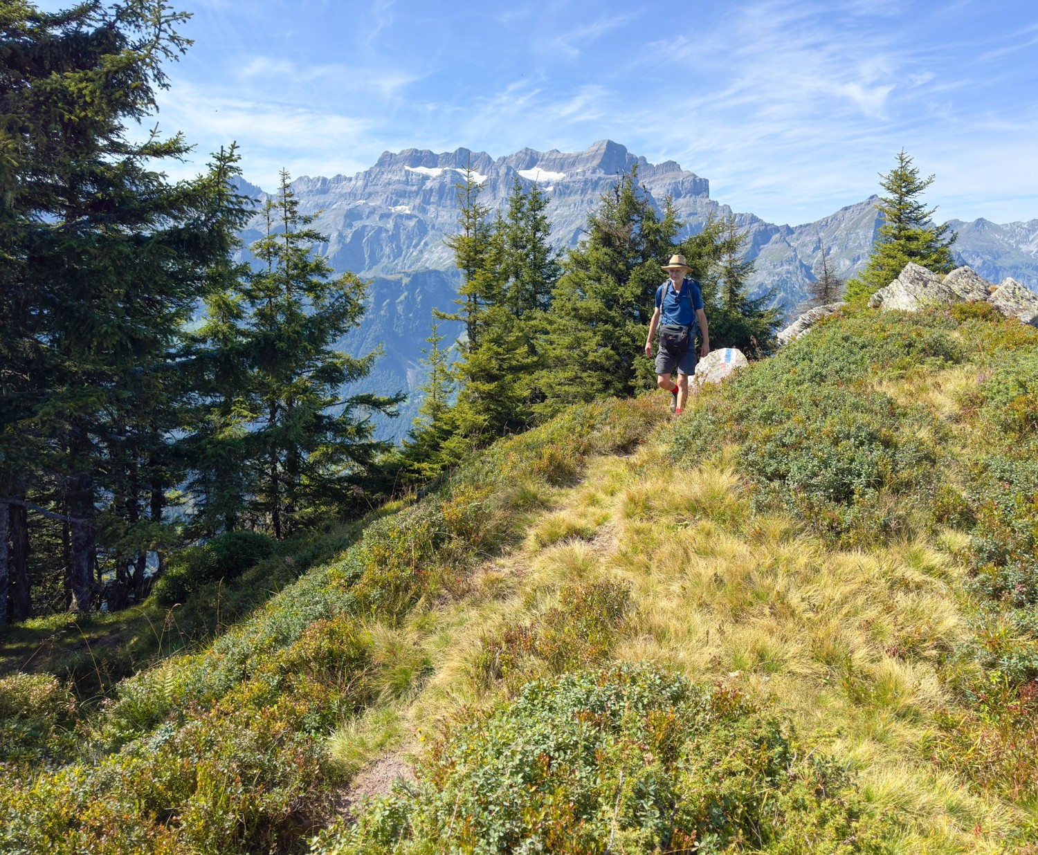 Peu après le Seebödeli, la vue sur le Glärnisch est dégagée.
