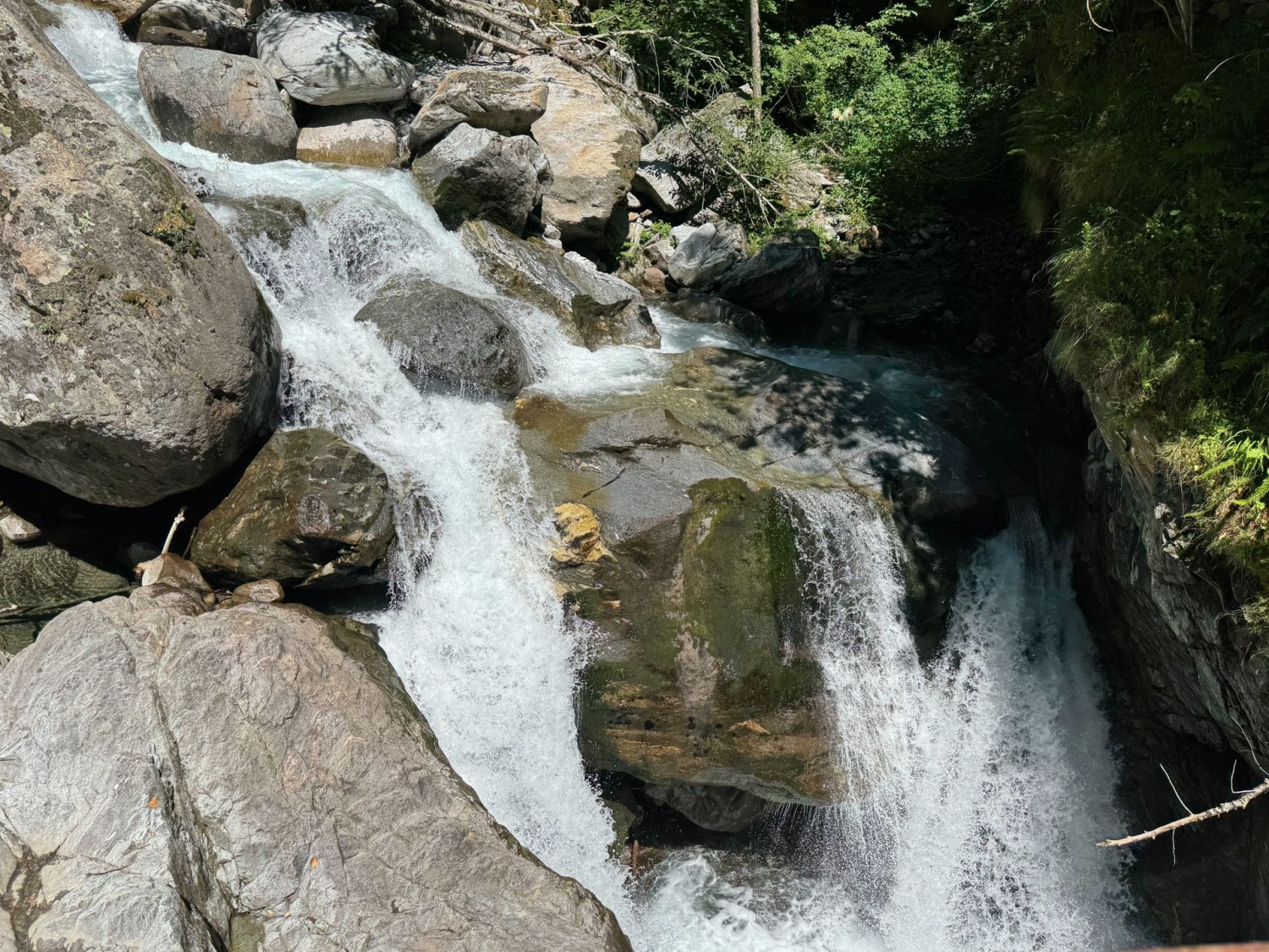 Belle vue de la Rovana, aux allures de torrent